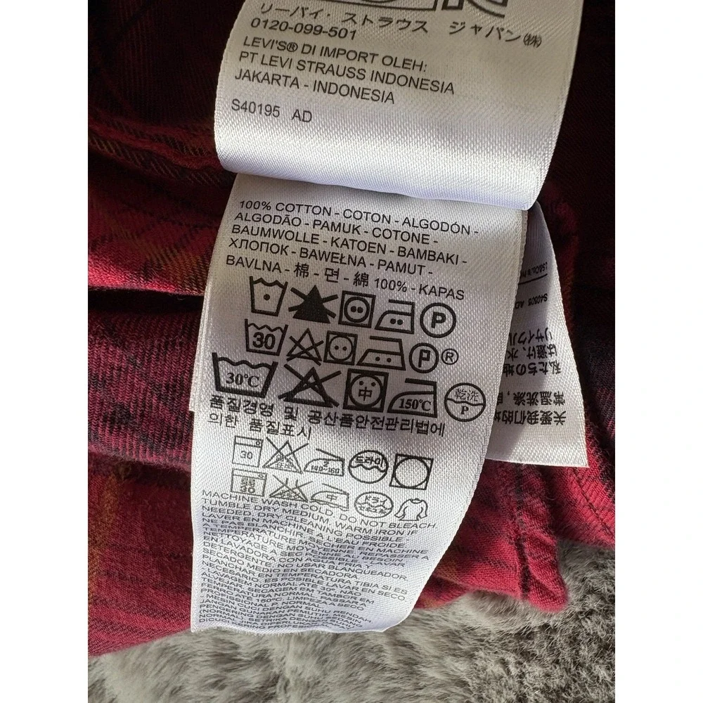Levis this levi